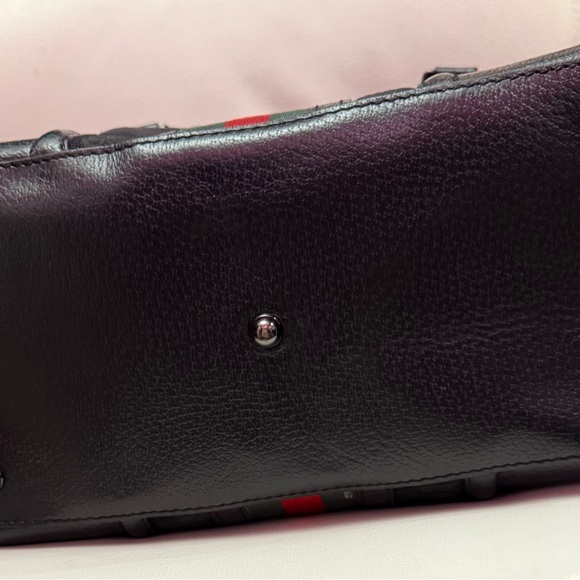 Gucci - Vintage Boston Satchel. Black canvas with leather accents. - Picture 5 of 13